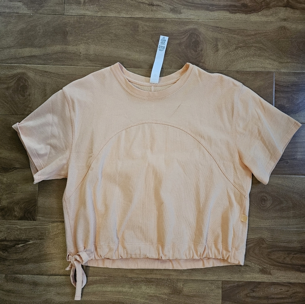 Lululemon Cinch-Me-Up Peach Sorbet Short Sleeve Crop Top - Size 2